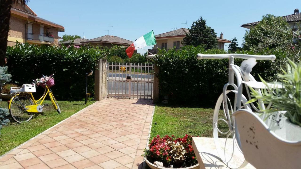 Home Denise E Luca Latina Exterior photo