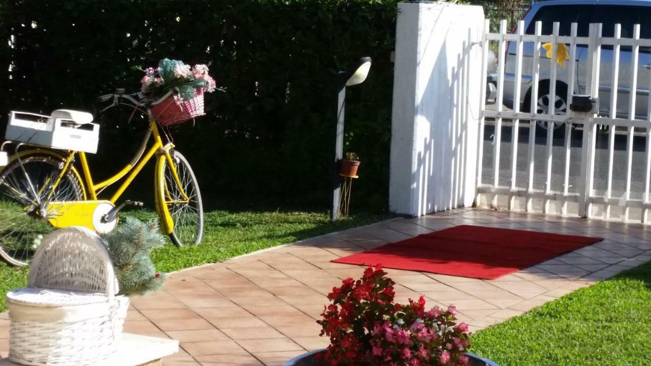 Home Denise E Luca Latina Exterior photo